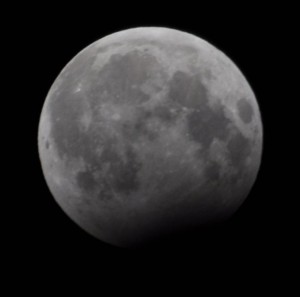 December_2009_partrial_lunar_eclipse-cropped